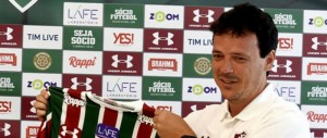 Incômodo por saída de Diniz tem sido desafio para assimilação de Oswaldo por grupo do Fluminense