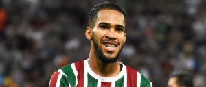 Análise: Fluminense expõe dependência de Everaldo, falta de criatividade e profundidade