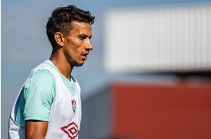 Duraram apenas seis meses e sete jogos a passagem de Henrique pelo Fluminense