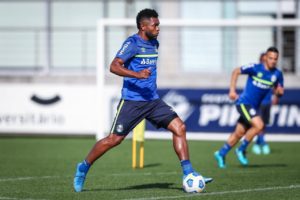 Lindo lance de Borja em treino chama atenção do torcedor do Grêmio