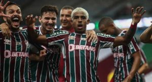 Camisas do Fluminense utilizadas no Fla-Flu vão à leilão; dinheiro será utilizado no CT