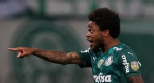 ‘Reconciliações’ com Luiz Adriano e Abel Ferreira marcam reações torcida do Palmeiras contra o Sport