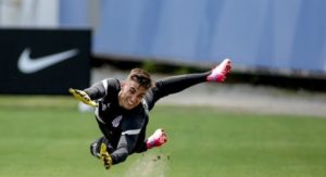 Provável substituto de Cássio no Corinthians, Matheus Donelli vai alcançar marca se encarar a Chape