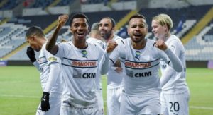 Com golaço de Dentinho e show de brasileiros, Shakhtar Donetsk vence o Chornomorets na Copa da Ucrânia